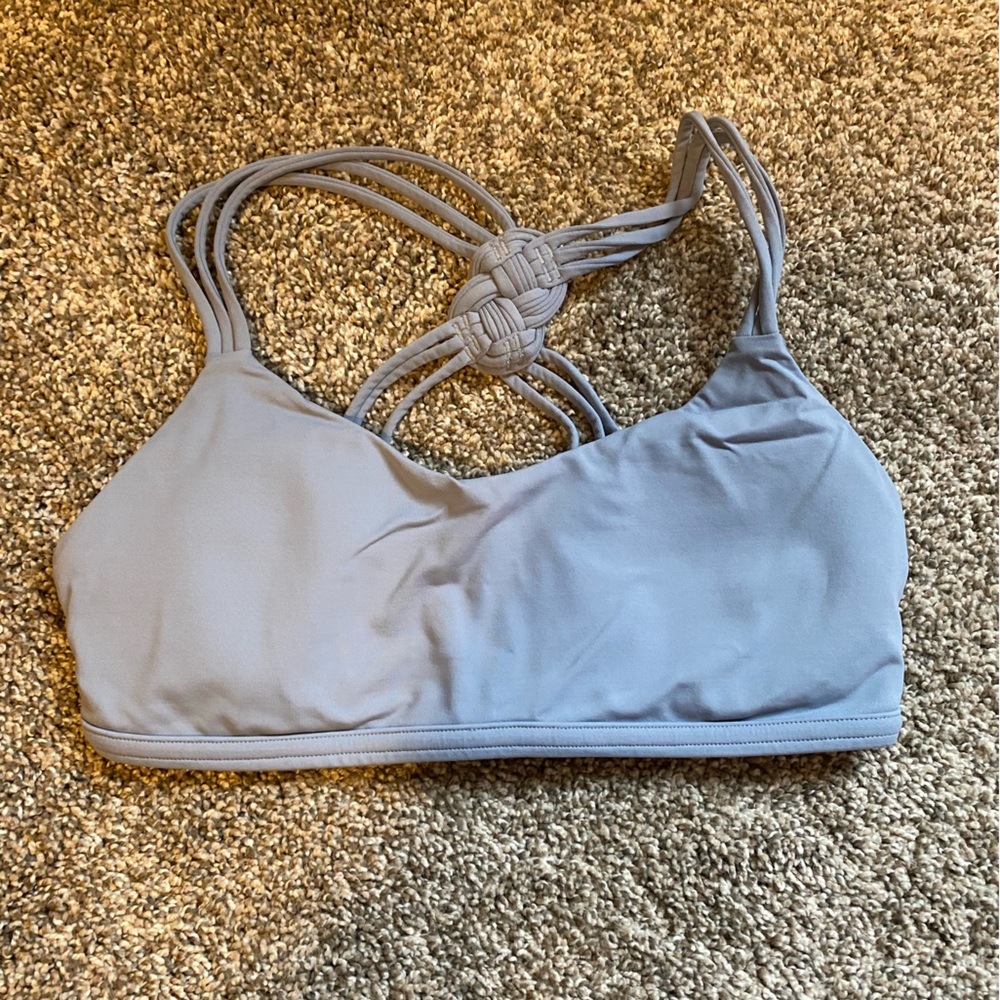 Lululemon sports bra